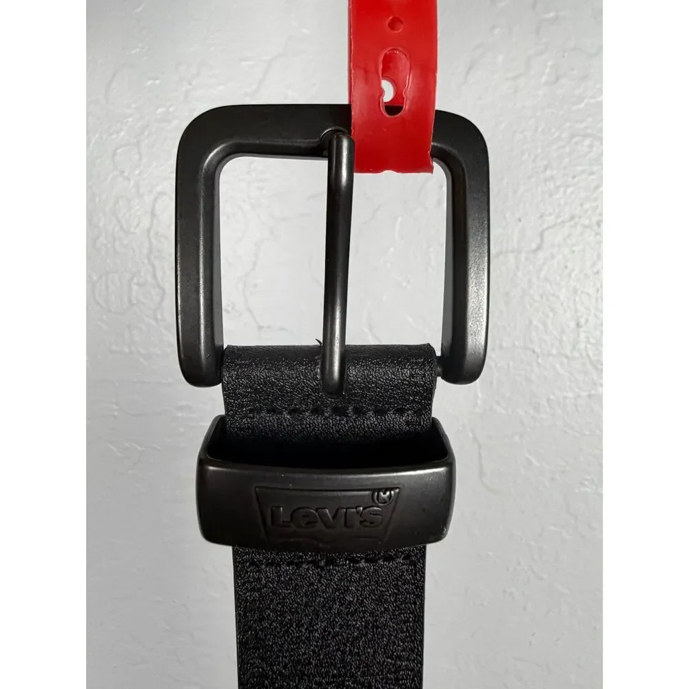 Levi's Men's XL 42-44 Black Synthetic Leather Belt NWT Classic Buckle